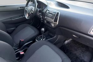 Hyundai i20 bild 13