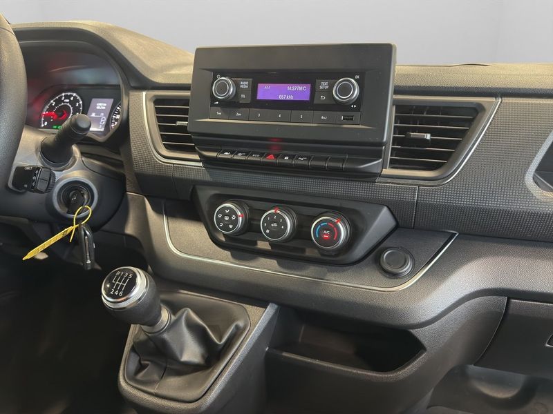 Renault Trafic bild 15