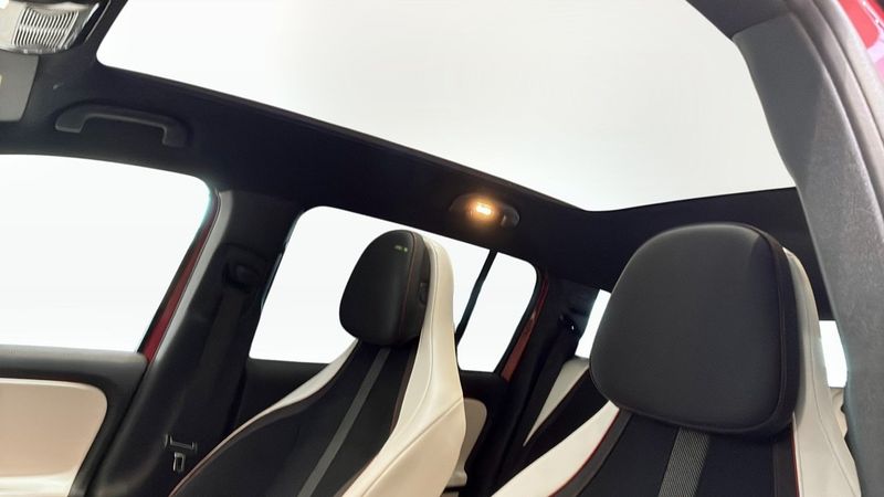 Mercedes GLB350 bild 25