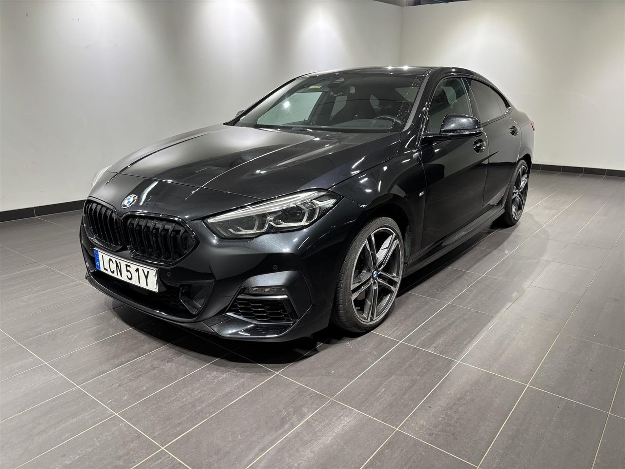 BMW 218