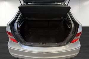 Mercedes CLC180 bild 14