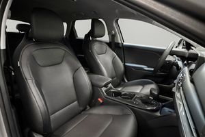 Kia K4 bild 15