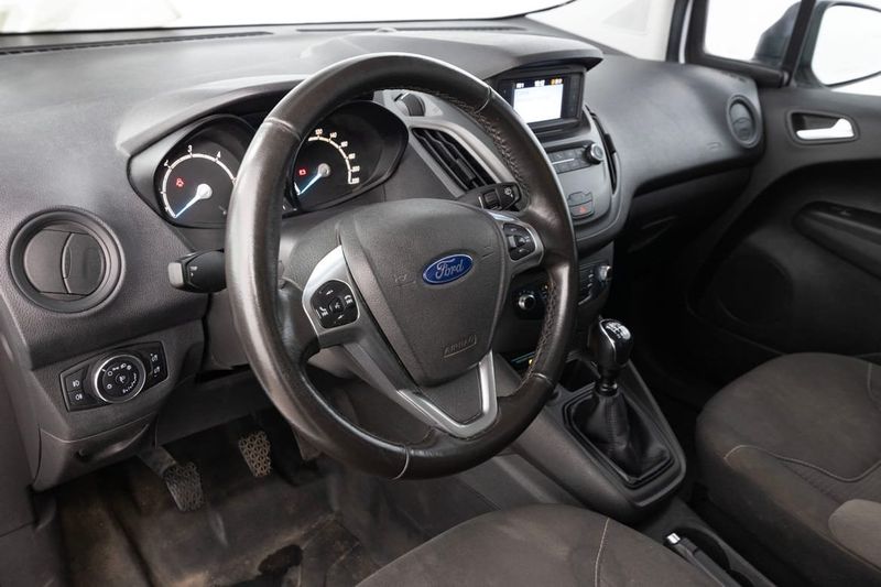 Ford Transit Courier bild 16