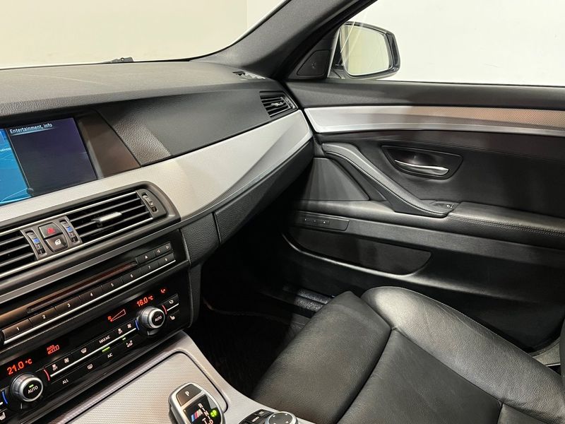 BMW M550 bild 17