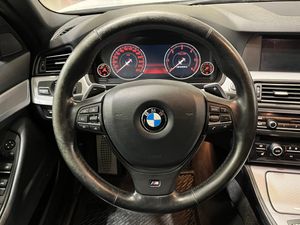 BMW M550 bild 15