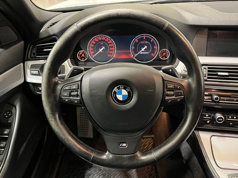 BMW M550 bild 15
