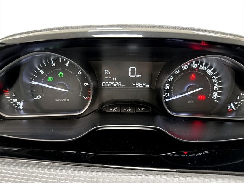Peugeot 208 bild 9