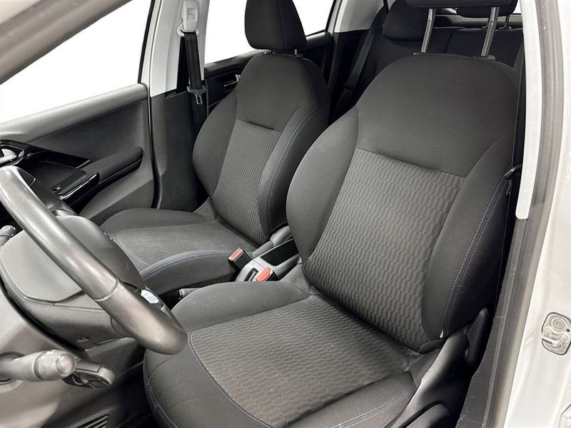 Peugeot 208 bild 5