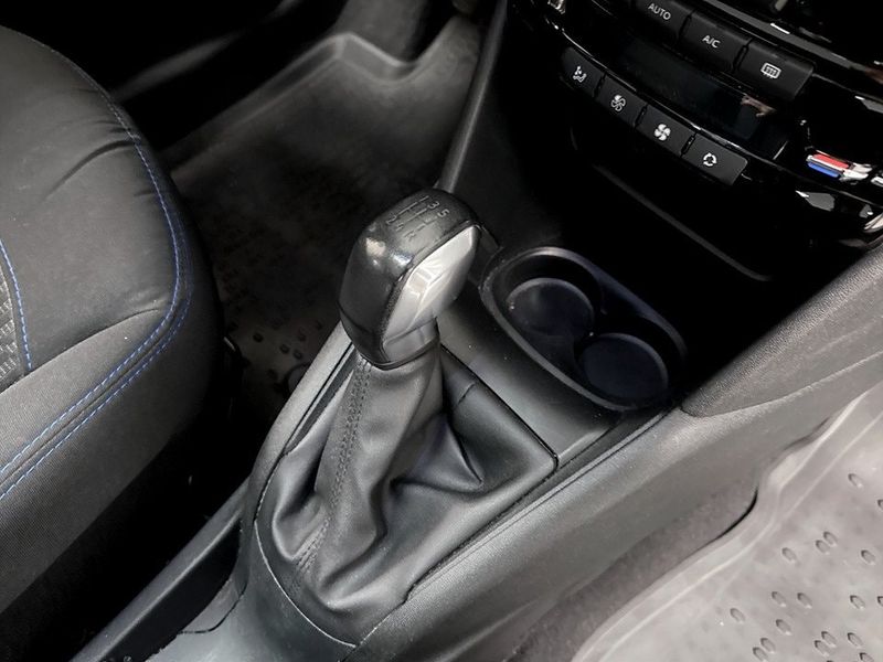 Peugeot 208 bild 11