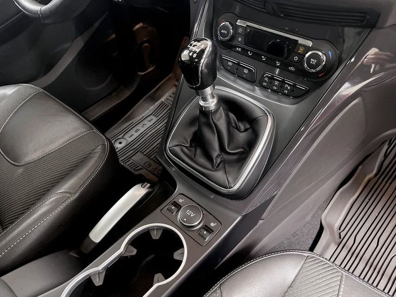 Ford Kuga bild 10