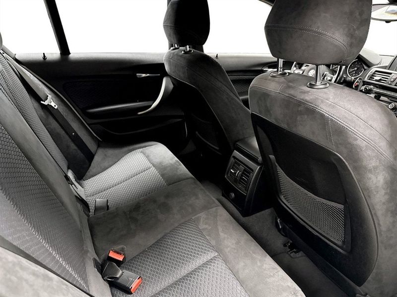 BMW 118 bild 14