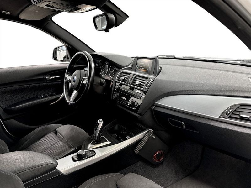 BMW 118 bild 13