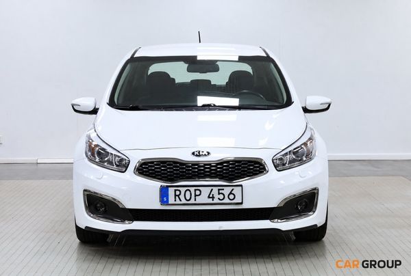 Kia Cee´d cee'd 1.6 GDI DCT Euro 6 PDC Rattvärme V-hjul - 2018
