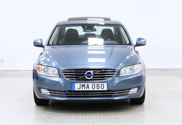 Volvo S80 D2 Powershift Momentum Taklucka PDC GPS P-värmare - 2014
