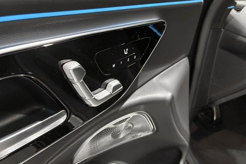 Mercedes E300 bild 12