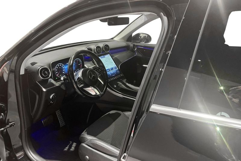 Mercedes GLC300 bild 11