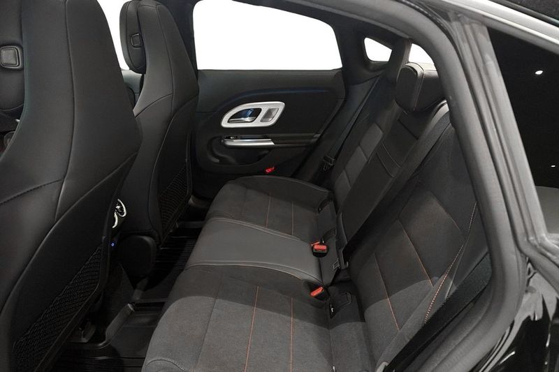 Mercedes CLA350 bild 10