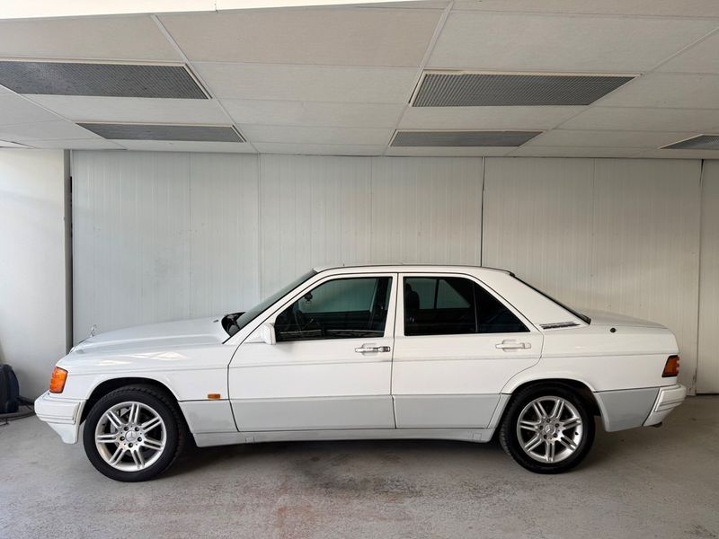 Mercedes 190 bild 2