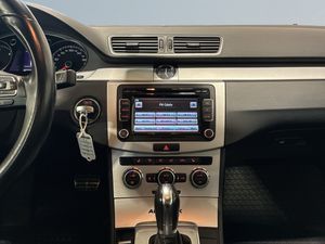Volkswagen Passat bild 11