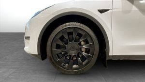 Tesla Model Y bild 9