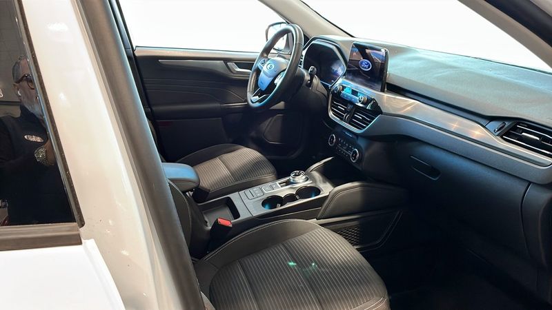 Ford Kuga bild 3