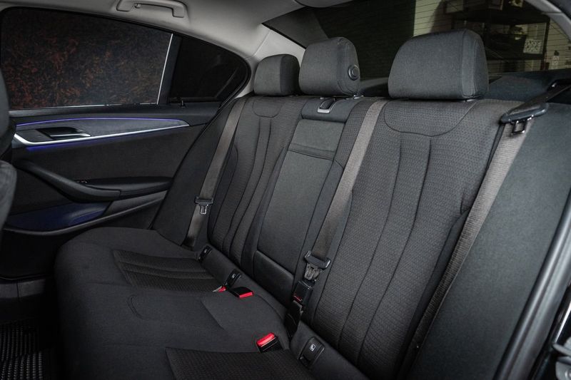 BMW 520 bild 24
