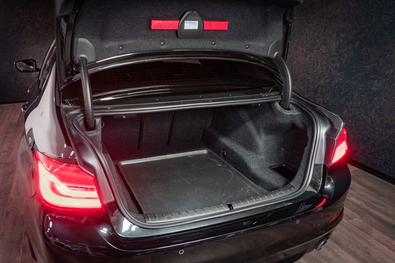 BMW 520 bild 12