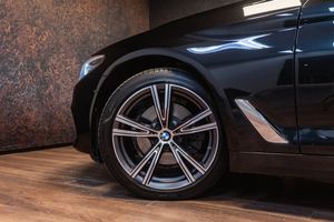 BMW 520 bild 9