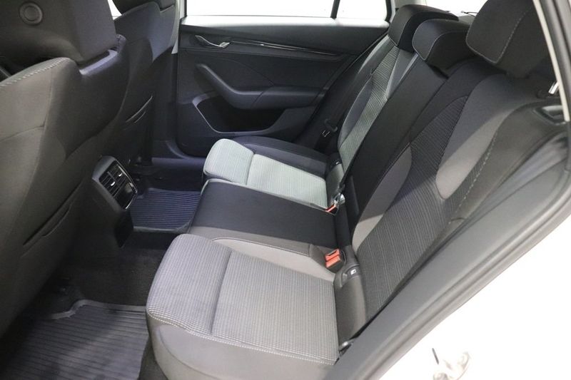 Skoda Octavia bild 8