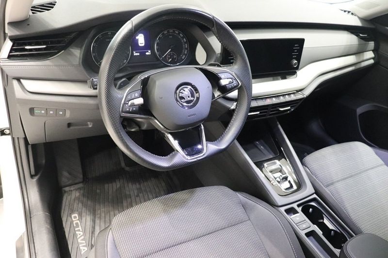 Skoda Octavia bild 9