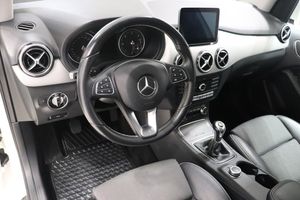 Mercedes B180 bild 9