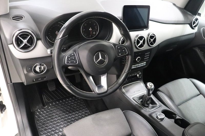 Mercedes B180 bild 9
