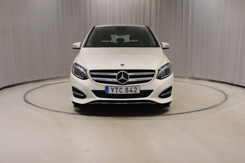 Mercedes B180 bild 2