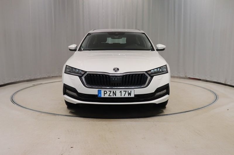 Skoda Octavia bild 2