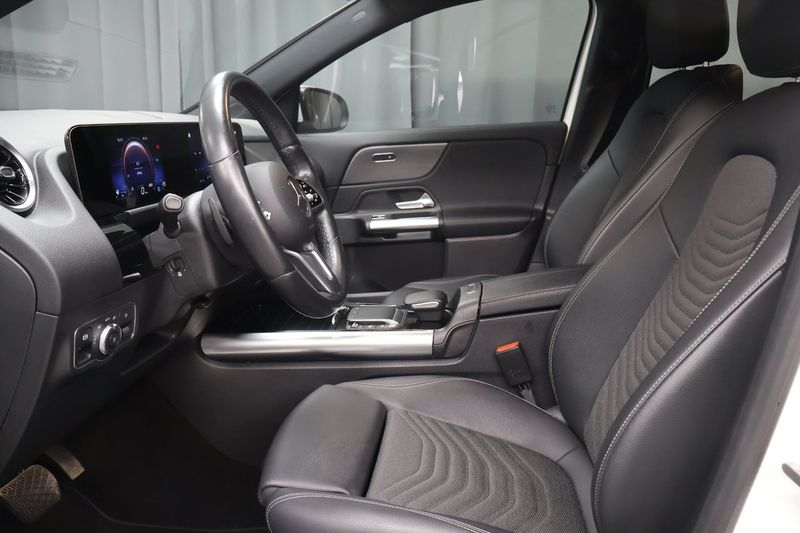 Mercedes GLA180 bild 10