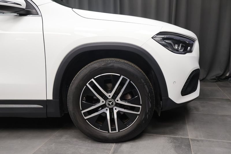 Mercedes GLA180 bild 6