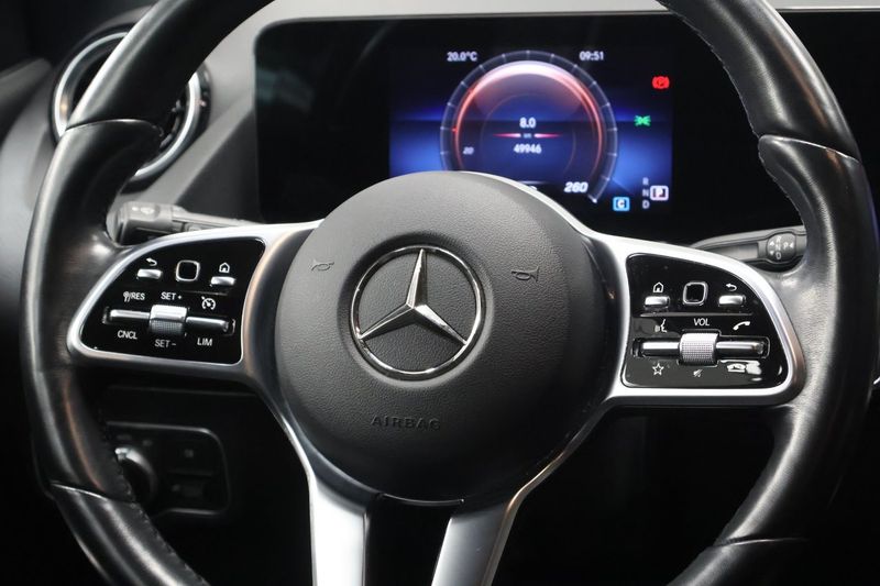 Mercedes GLA180 bild 15