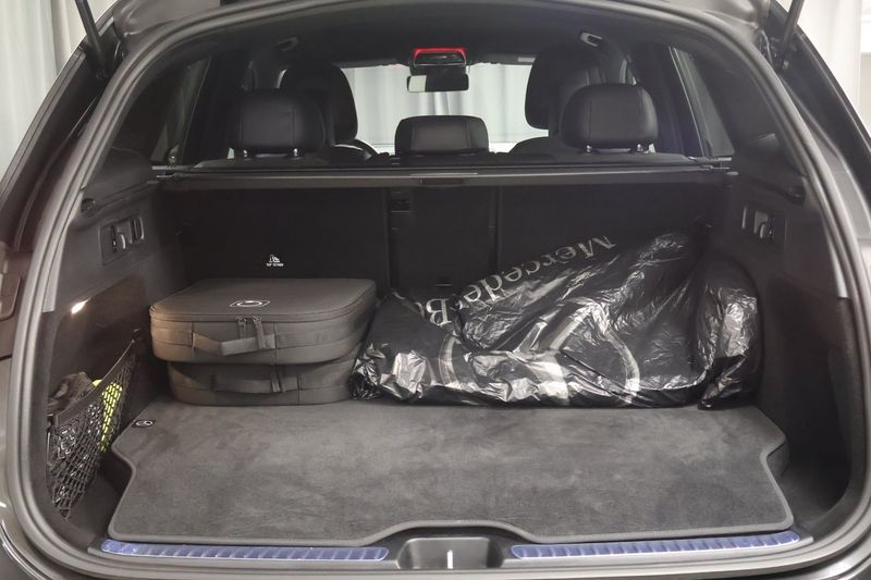 Mercedes GLC300 bild 6