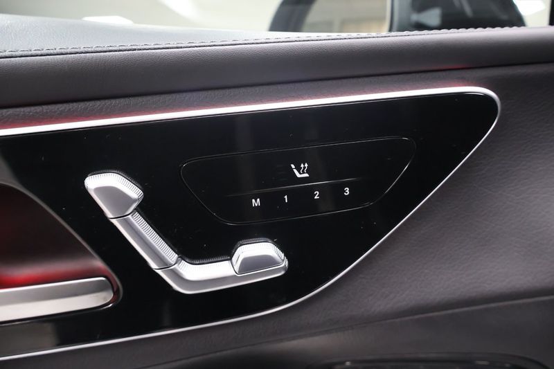 Mercedes GLC300 bild 14