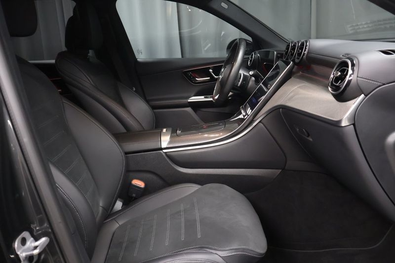 Mercedes GLC300 bild 8