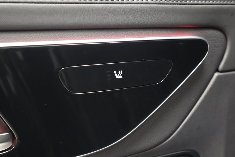 Mercedes GLC300 bild 17