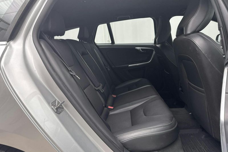Volvo V60 bild 8
