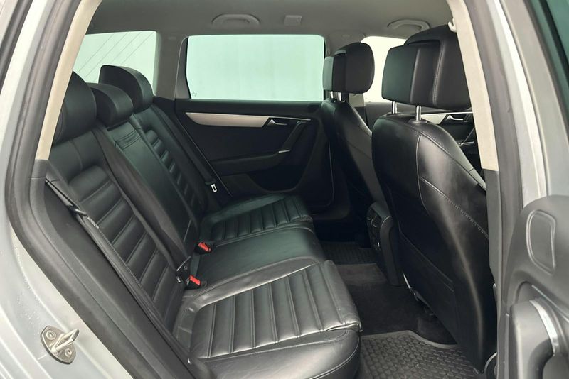Volkswagen Passat bild 8