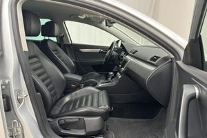 Volkswagen Passat bild 7