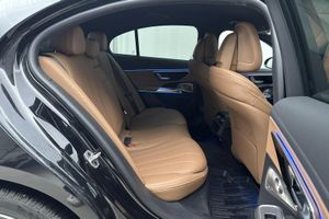 Mercedes E300 bild 8