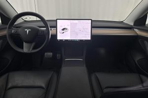 Tesla Model 3 bild 6