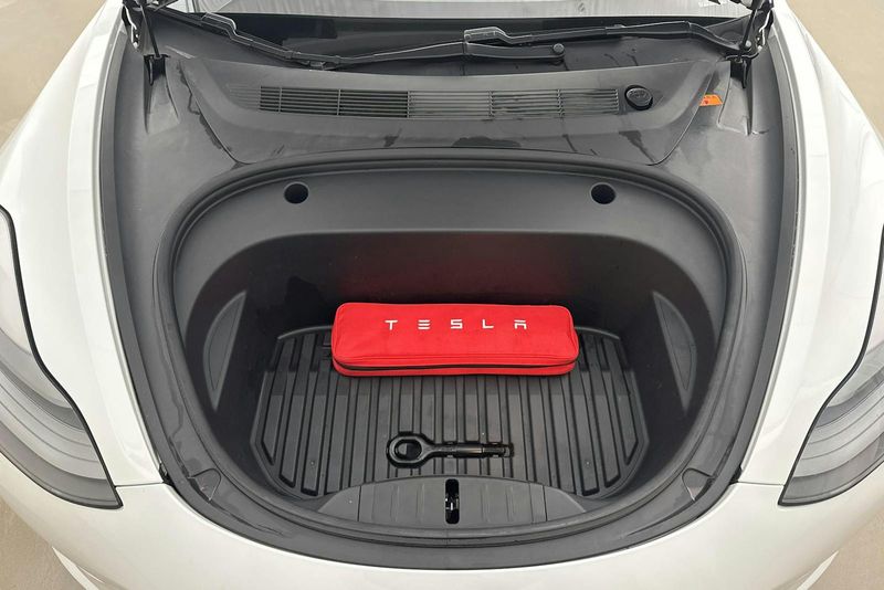 Tesla Model 3 bild 10
