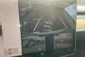 Tesla Model 3 bild 15