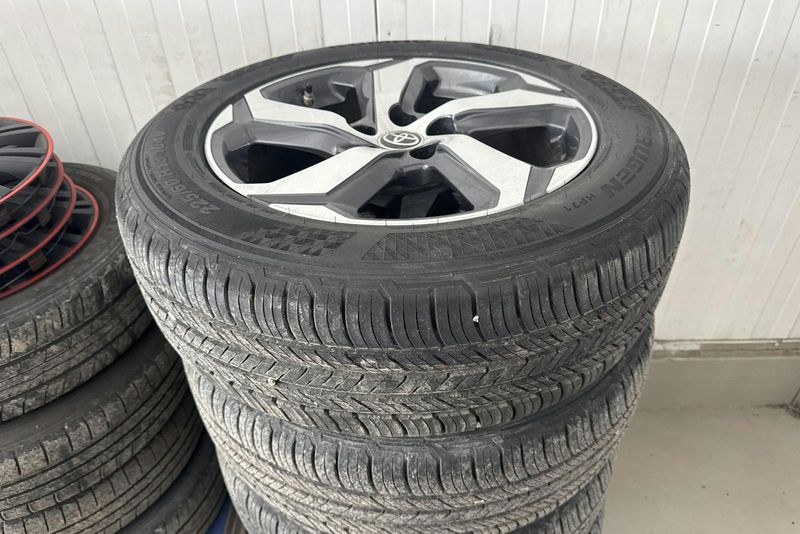 Toyota RAV4 bild 19