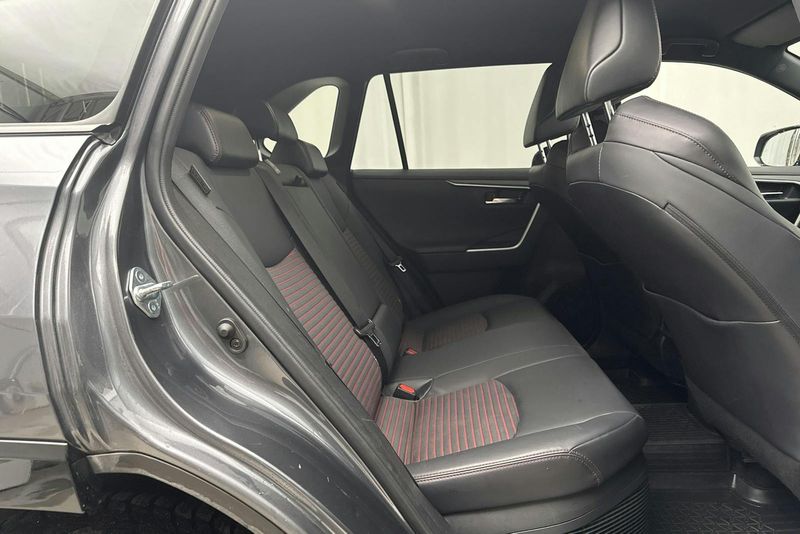 Toyota RAV4 bild 8